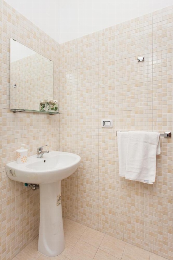 Meltin' Rome Guest House image 27